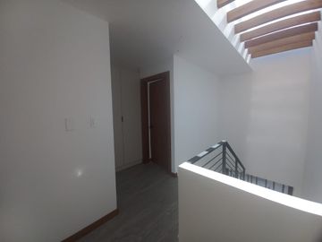 VENTA CASA A ESTRENAR SECTOR  NAYON