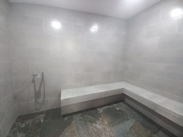 VENTA CASA A ESTRENAR SECTOR  NAYON
