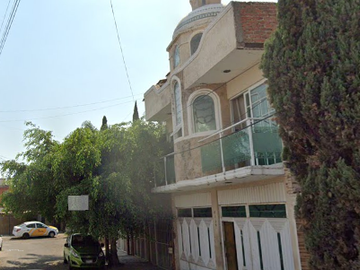 GRAN CASA EN FRACCIONAMIENTO LOMA DORADA JALISCO!!