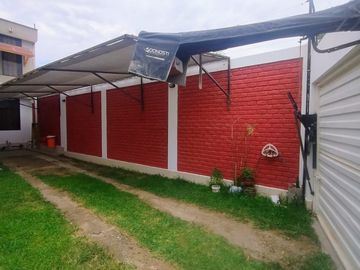 AMPLIA CASA EN VENTA O ALQUILER LOMA BLANCA - PIURA