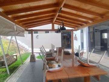 AMPLIA CASA EN VENTA O ALQUILER LOMA BLANCA - PIURA