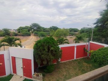 AMPLIA CASA EN VENTA O ALQUILER LOMA BLANCA - PIURA