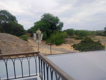 AMPLIA CASA EN VENTA O ALQUILER LOMA BLANCA - PIURA
