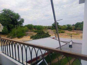 AMPLIA CASA EN VENTA O ALQUILER LOMA BLANCA - PIURA