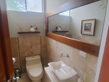AMPLIA CASA EN VENTA O ALQUILER LOMA BLANCA - PIURA