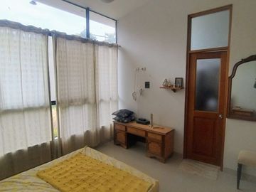 AMPLIA CASA EN VENTA O ALQUILER LOMA BLANCA - PIURA