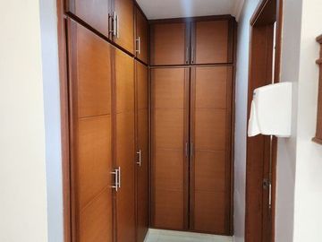 CASA EN VENTA EN URB. SAN PATRICIO DE MACHALA