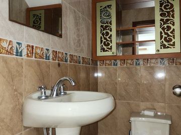 CASA EN VENTA EN URB. SAN PATRICIO DE MACHALA