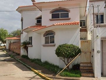 HERMOSA CASA EN LOMA DORADA DURANGO