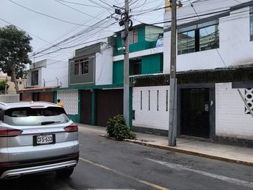 Excelente Casa para proyecto en San Miguel, Lima 255m2