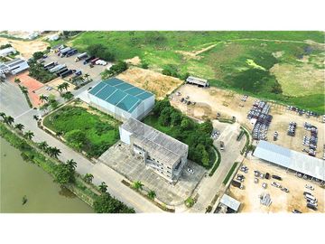 BODEGA EN VENTA SECTOR ZONA FRANCA PARQUE CENTRAL TURBACO BOLIVAR