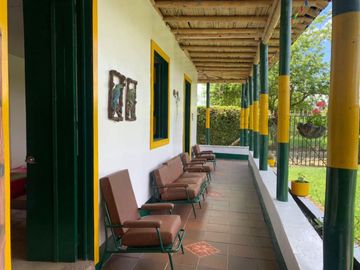 VENTA CASA CAMPESTRE EN MONTENEGRO, QUINDÍO