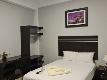 Este moderno hotel con amplio local comercial en el primer piso más sótano, cerca del aeropuerto, es una 'mina de oro' sin explotar.