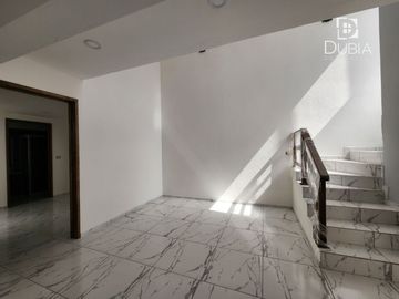 Casa nueva con recamara en Planta Baja y baño completo