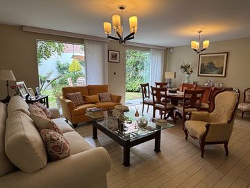 Se Vende Departamento Con Amplio Jardin Cerca A La U Catolica