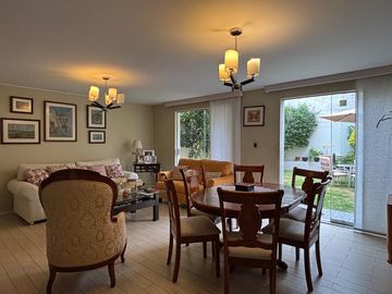 Se Vende Departamento Con Amplio Jardin Cerca A La U Catolica