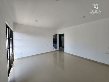 Casa Nueva de 3 habitaciones  mas 1 estudio o cuarta habitación.
