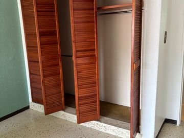 VENTA  LINDA CASA EN VALLE DORADO