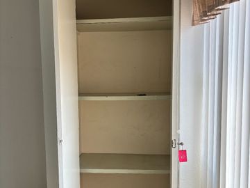 VENTA  LINDA CASA EN VALLE DORADO