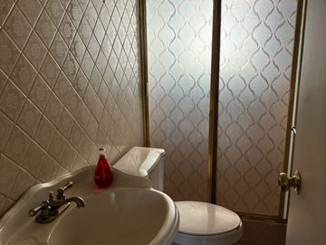 VENTA  LINDA CASA EN VALLE DORADO