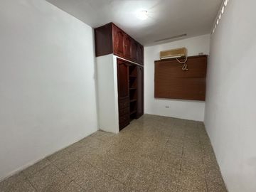 VENTA DE AMPLIA CASA EN AV. DOMINGO COMÍN – SUR DE GUAYAQUIL