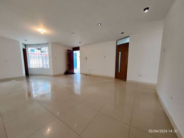 Venta de departamento de 3 habitaciones  en Alto Selva Alegre, Arequipa