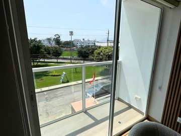 Vendo Moderno Departamento de Estreno en Surco !!