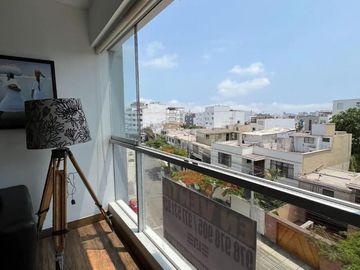 Venta Exclusivo Duplex en Surco limite Miraflores !!