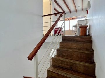 Venta Exclusivo Duplex en Surco limite Miraflores !!