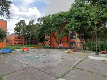PRECIOSO DEPARTAMENTO, EXCELENTE UBICACIÓN EN LA UH KENNEDY ¡¡¡FRENTE AL METROBUS V. CARRANZA!!! -NO CRÉDITOS-