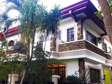 Southwoods Luxury Home - Carmona, Cavite