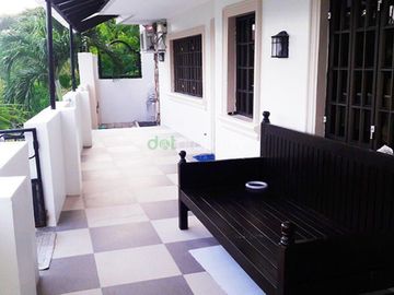 Southwoods Luxury Home - Carmona, Cavite