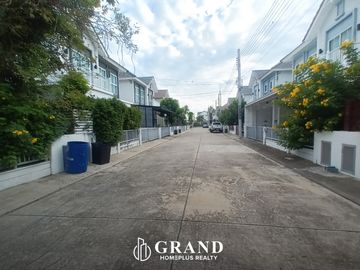 บ้านแฝดสองชั้น สิวารมณ์ เนเจอร์พลัส สุขุมวิท – บางปู (Sivarom Nature Plus Sukhumvit – Bangpu)