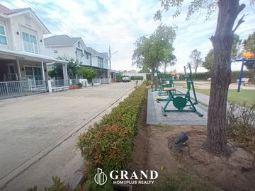 บ้านแฝดสองชั้น สิวารมณ์ เนเจอร์พลัส สุขุมวิท – บางปู (Sivarom Nature Plus Sukhumvit – Bangpu)