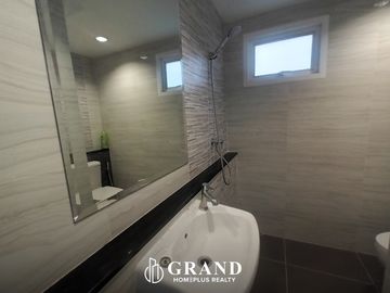 บ้านแฝดสองชั้น สิวารมณ์ เนเจอร์พลัส สุขุมวิท – บางปู (Sivarom Nature Plus Sukhumvit – Bangpu)