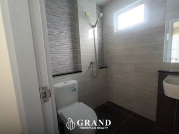 บ้านแฝดสองชั้น สิวารมณ์ เนเจอร์พลัส สุขุมวิท – บางปู (Sivarom Nature Plus Sukhumvit – Bangpu)