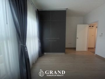 บ้านแฝดสองชั้น สิวารมณ์ เนเจอร์พลัส สุขุมวิท – บางปู (Sivarom Nature Plus Sukhumvit – Bangpu)