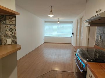 ¡Céntrico departamento, listo para habitar!