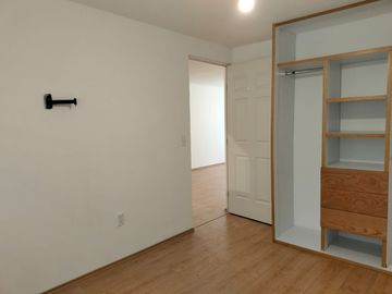 ¡Céntrico departamento, listo para habitar!