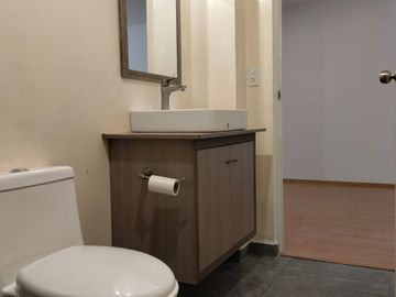 ¡Céntrico departamento, listo para habitar!