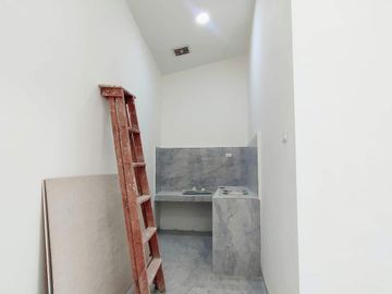 Rumah Siap Huni Posisi Sudut di Komplek Halton Palace Jalan Panglima Denai Menteng 7 Medan