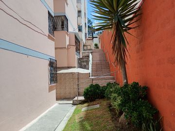 Venta de departamento de 77 m2 ubicado en Conjunto Terrazas de Poncean 1.