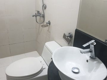 Corner Studio Unit in McKinley Hill, Taguig City