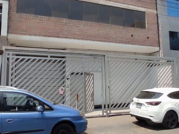REMATO LOCAL EN VENTA CON ZONIFICACIÓN MIXTA EN EL DISTRITO DE SAN LUIS!!