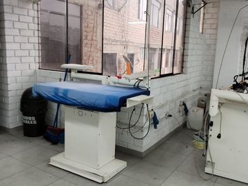 REMATO LOCAL EN VENTA CON ZONIFICACIÓN MIXTA EN EL DISTRITO DE SAN LUIS!!