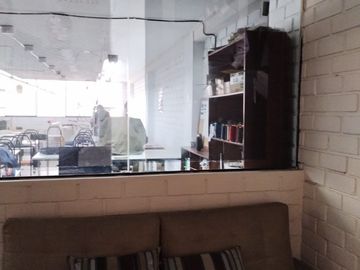 REMATO LOCAL EN VENTA CON ZONIFICACIÓN MIXTA EN EL DISTRITO DE SAN LUIS!!
