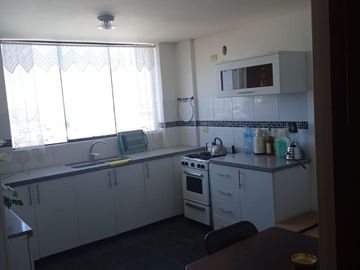 VENDO HERMOSO DEPARTAMENTO SUEPER AMPLIO EN URB PRIVADA EN CAYMA
