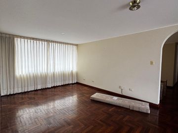 VENDO HERMOSO DEPARTAMENTO SUEPER AMPLIO EN URB PRIVADA EN CAYMA