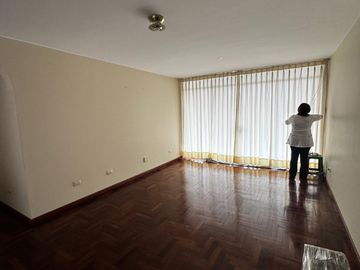 VENDO HERMOSO DEPARTAMENTO SUEPER AMPLIO EN URB PRIVADA EN CAYMA