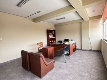 SE VENDE Local Comercial en Villaran